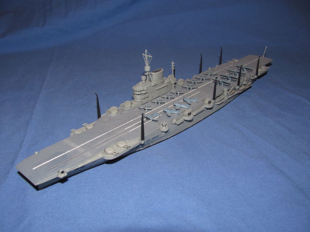 1/700 UK Aircraft Carrier Victorious $15